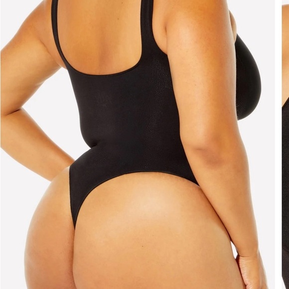 YITTY Nearly Naked Shapewear Thong Bodysuit from Fabletics. - Picture 4 of 10